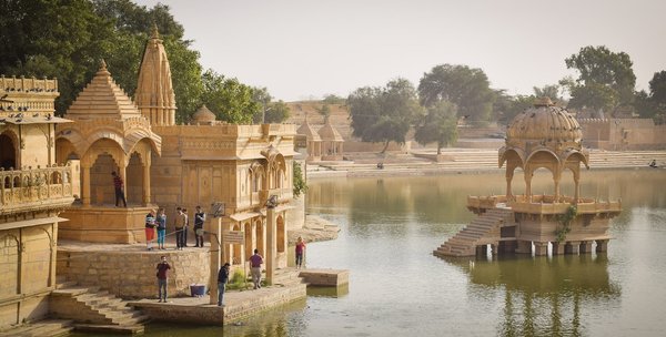 Comment organiser une visite des temples antiques de l'Inde?