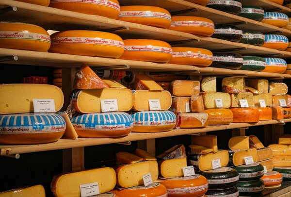 Comment participer à des ateliers de fabrication de fromages en France?